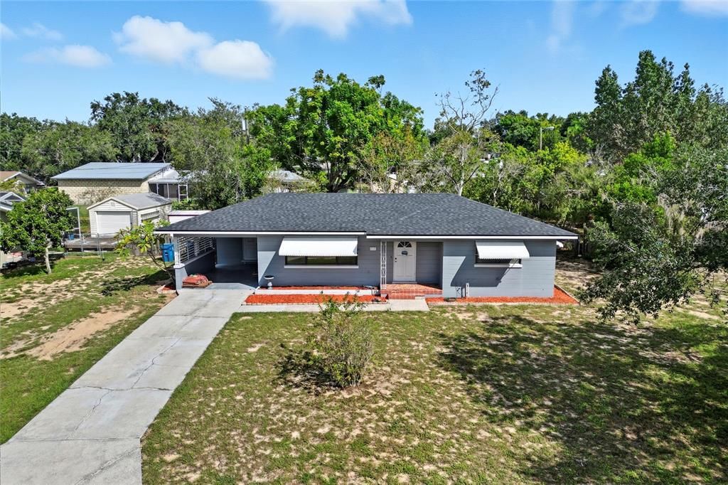 待售: $196,000 (2 贝兹, 1 浴室, 1068 平方英尺)