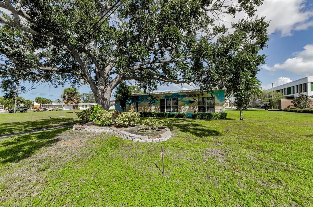 En Venta: $750,000 (0.50 acres)