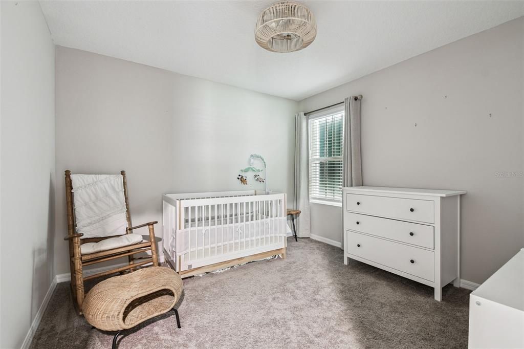 Под контрактом: $559,000 (5 спален, 3 ванн, 2471 Квадратных фут)