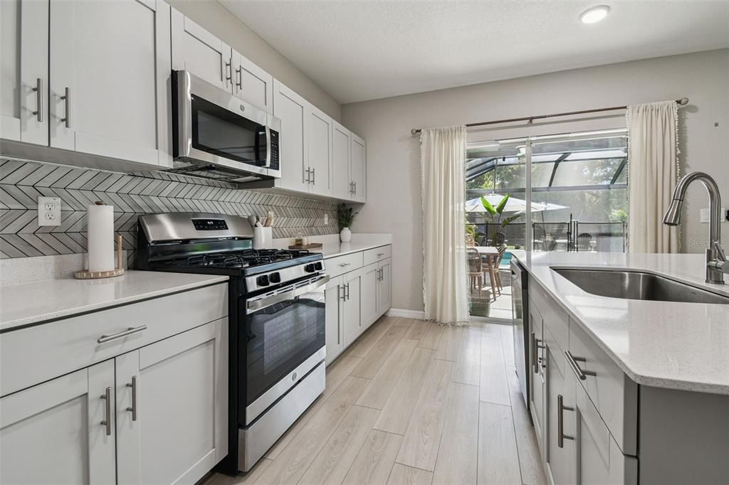 Под контрактом: $559,000 (5 спален, 3 ванн, 2471 Квадратных фут)