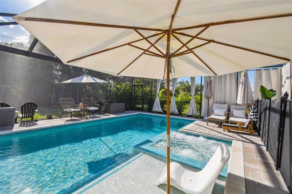 Под контрактом: $559,000 (5 спален, 3 ванн, 2471 Квадратных фут)