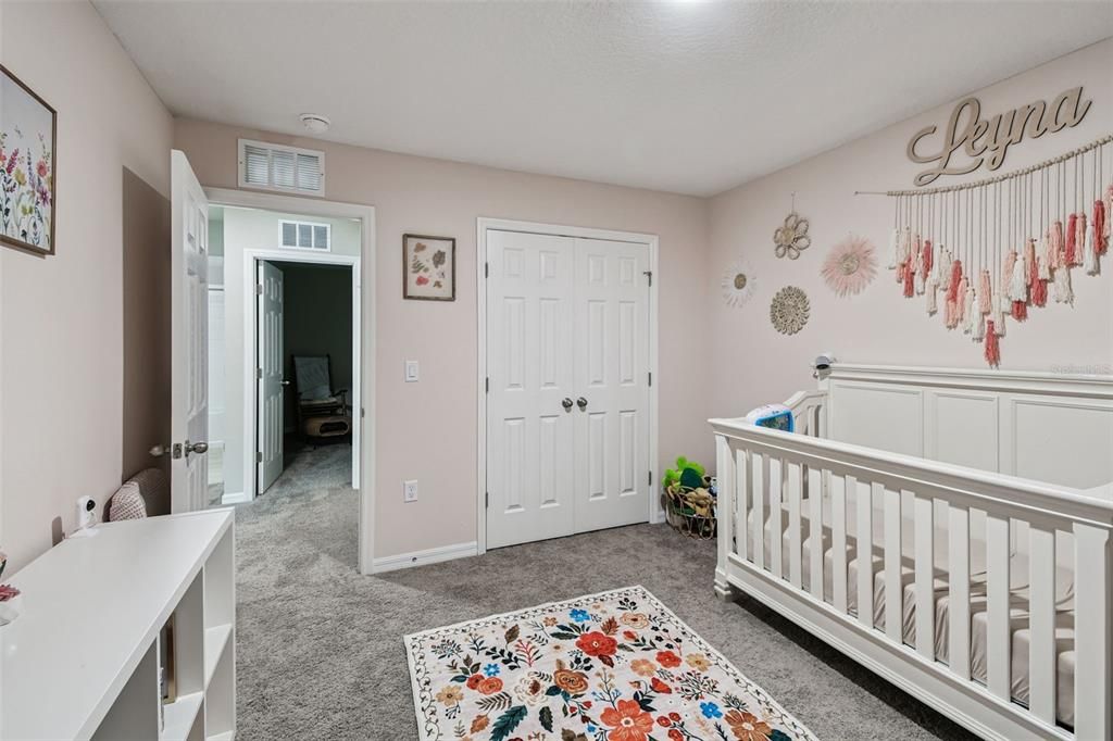 Под контрактом: $559,000 (5 спален, 3 ванн, 2471 Квадратных фут)