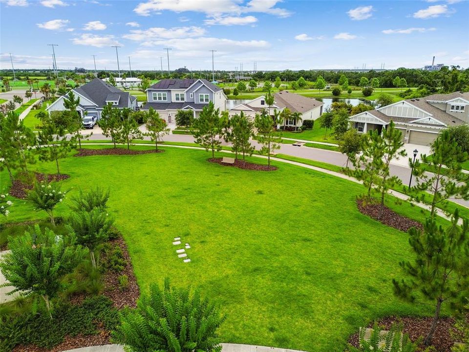 Под контрактом: $559,000 (5 спален, 3 ванн, 2471 Квадратных фут)