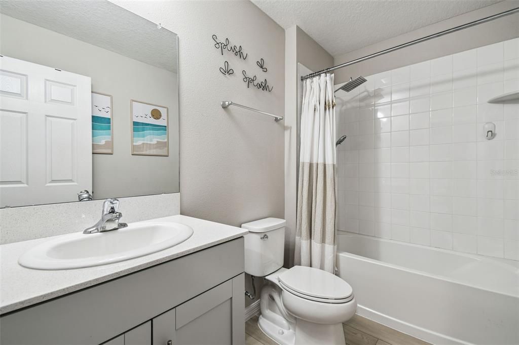 Под контрактом: $559,000 (5 спален, 3 ванн, 2471 Квадратных фут)