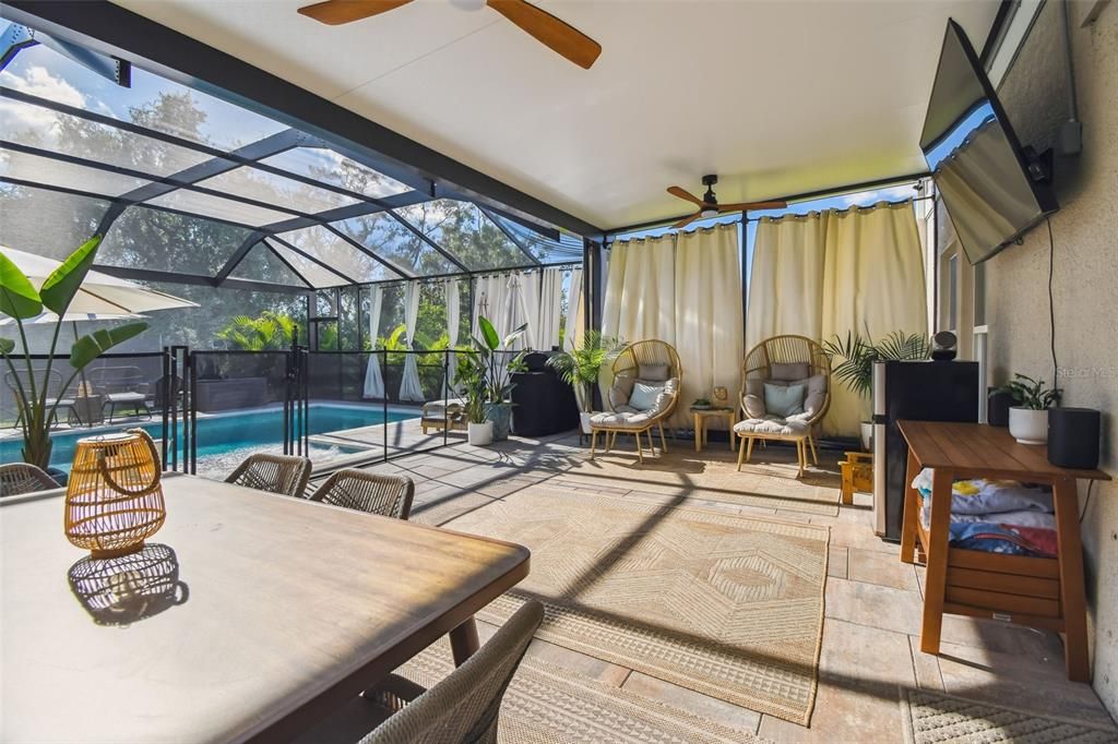 Под контрактом: $559,000 (5 спален, 3 ванн, 2471 Квадратных фут)