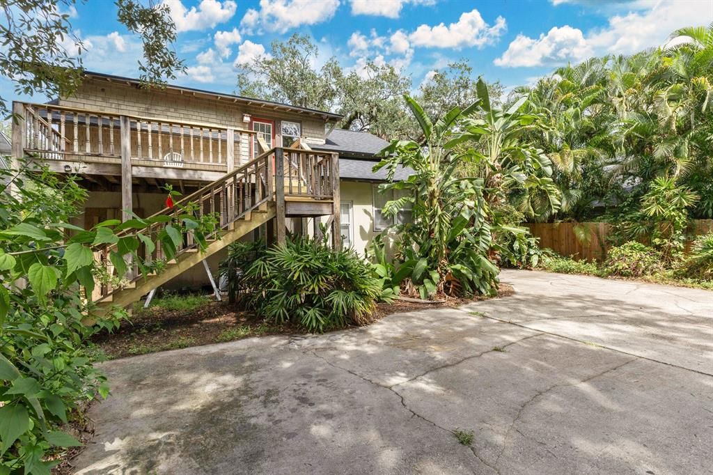 出租: $1,850 (2 贝兹, 1 浴室, 800 平方英尺)