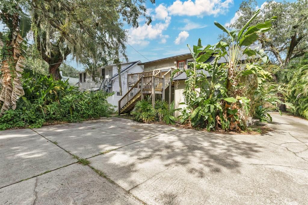 出租: $1,850 (2 贝兹, 1 浴室, 800 平方英尺)