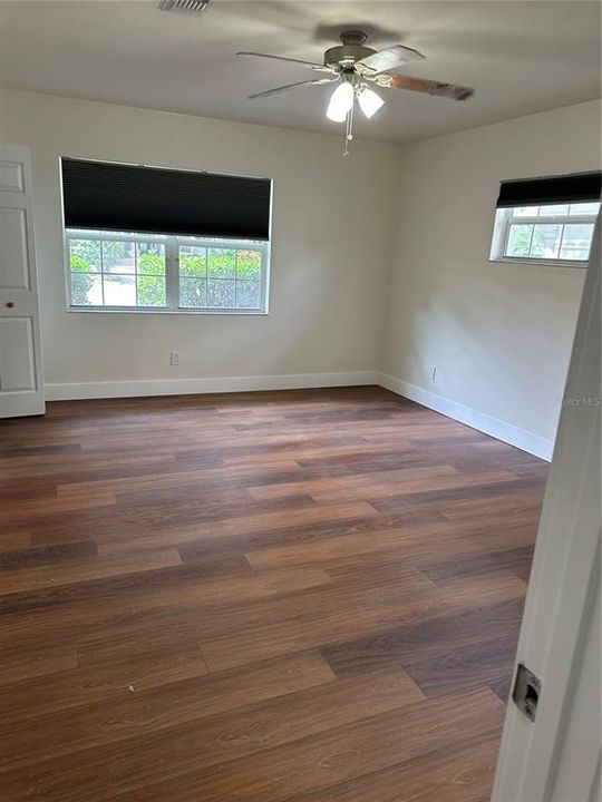 出租: $5,500 (3 贝兹, 2 浴室, 1969 平方英尺)