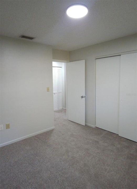 出租: $995 (2 贝兹, 1 浴室, 757 平方英尺)