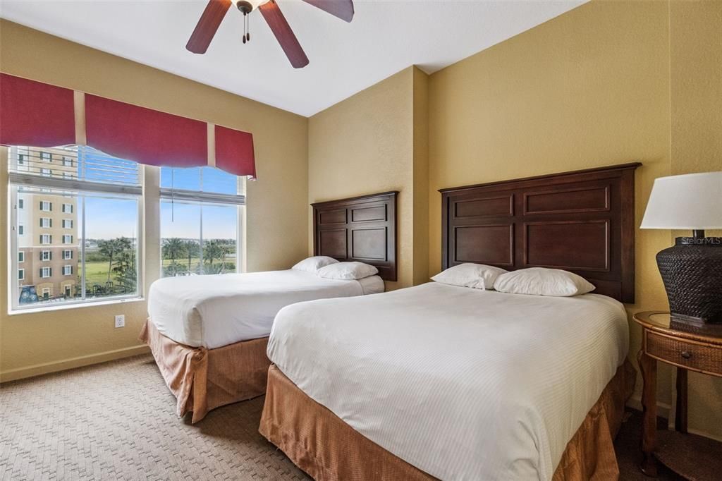 Activo con contrato: $159,999 (2 camas, 2 baños, 1060 Pies cuadrados)