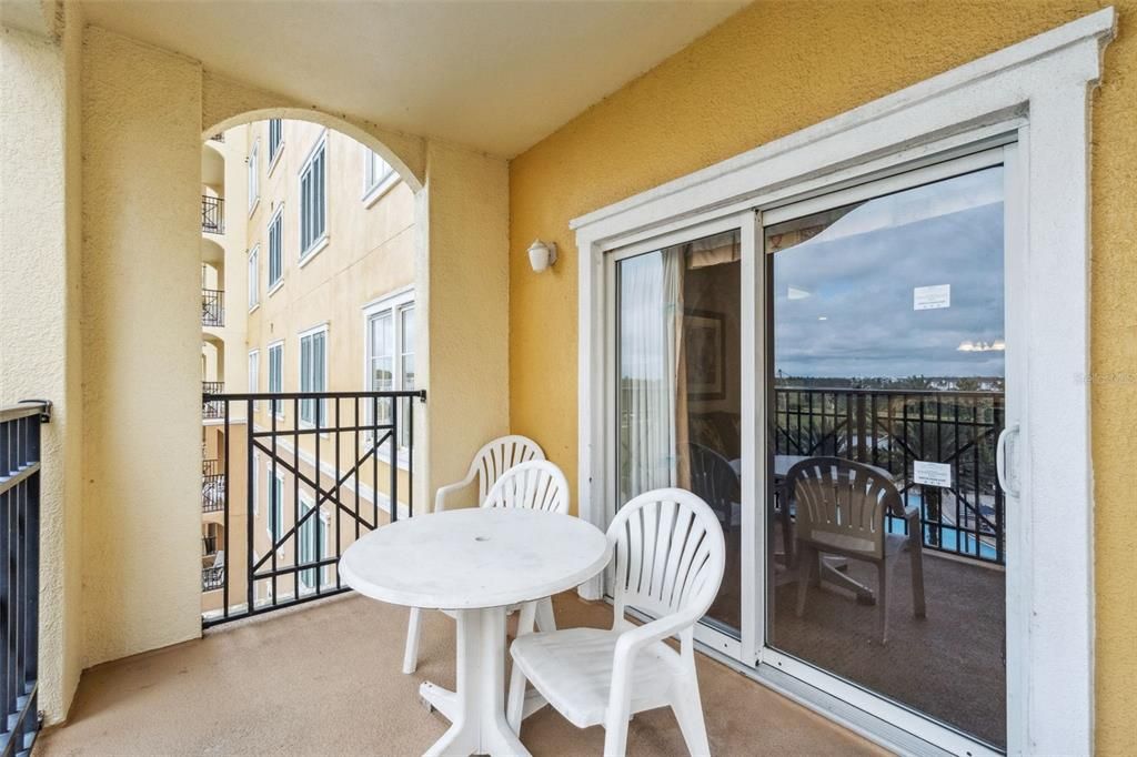 Activo con contrato: $159,999 (2 camas, 2 baños, 1060 Pies cuadrados)