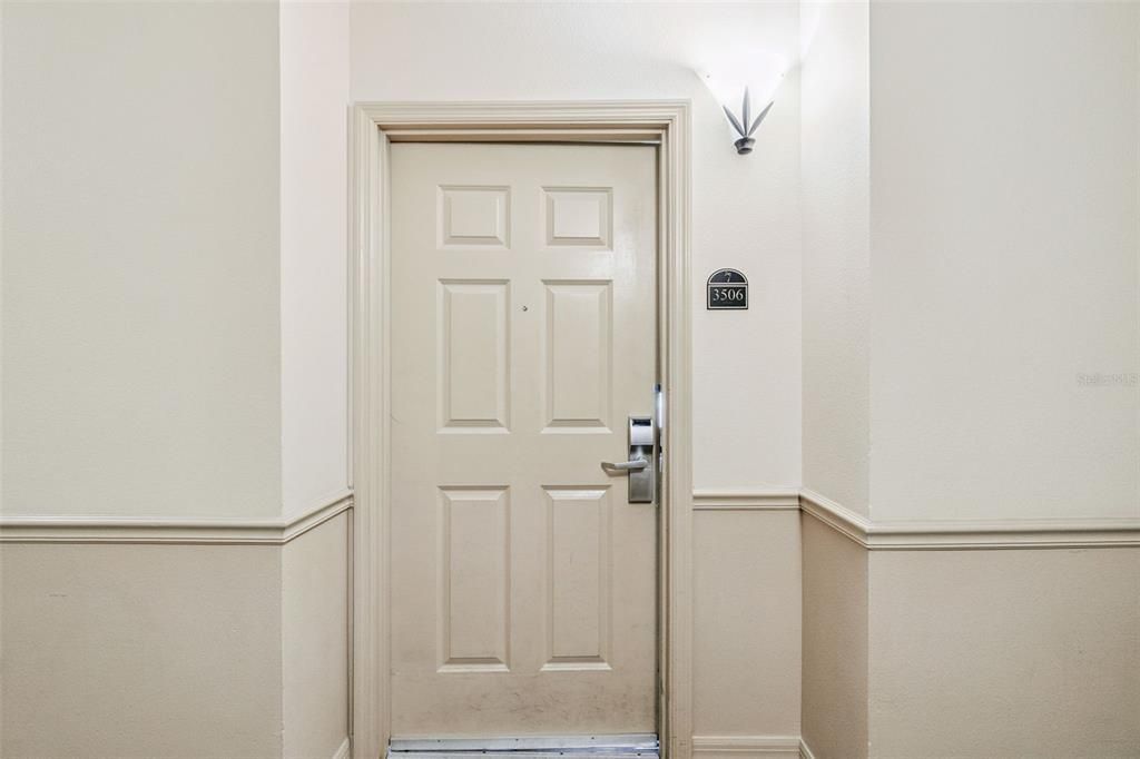 Activo con contrato: $159,999 (2 camas, 2 baños, 1060 Pies cuadrados)