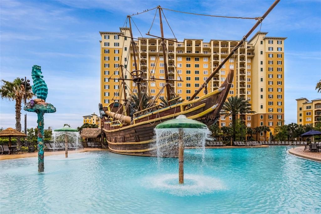 Activo con contrato: $159,999 (2 camas, 2 baños, 1060 Pies cuadrados)