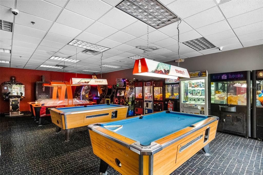 Activo con contrato: $159,999 (2 camas, 2 baños, 1060 Pies cuadrados)