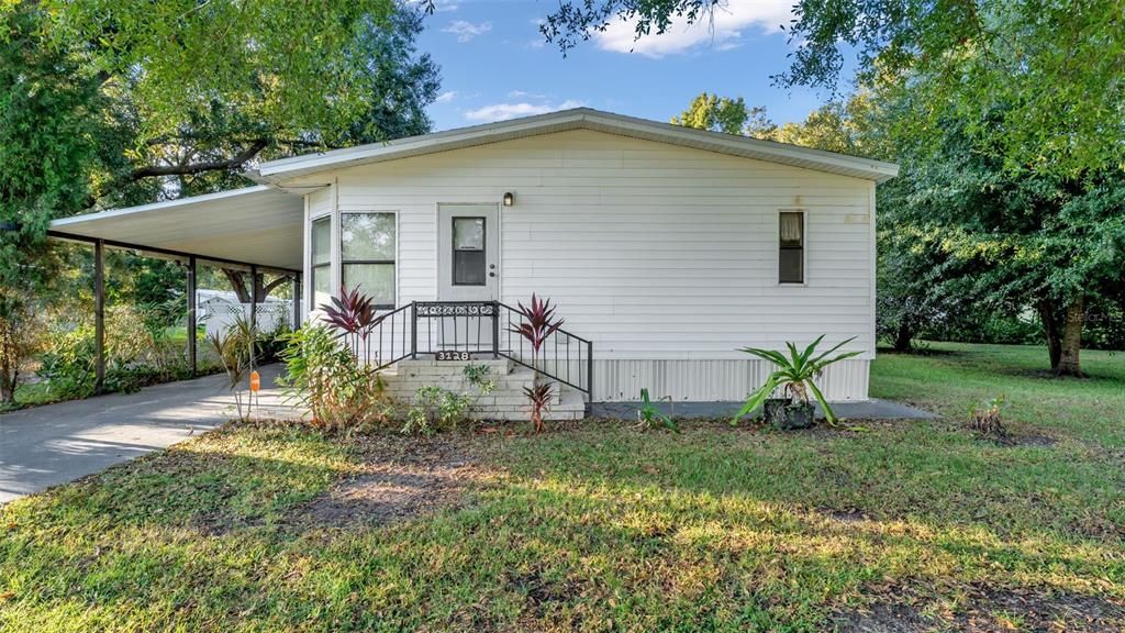 Active With Contract: $185,000 (3 beds, 2 baths, 1512 Square Feet)