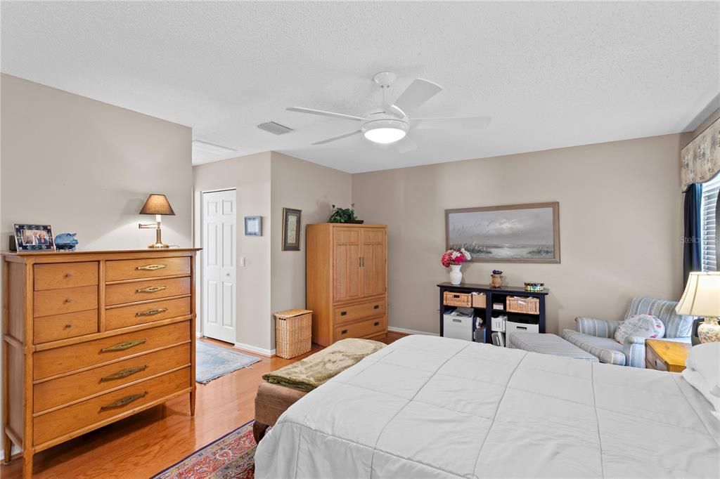 For Sale: $399,900 (3 beds, 2 baths, 1773 Square Feet)