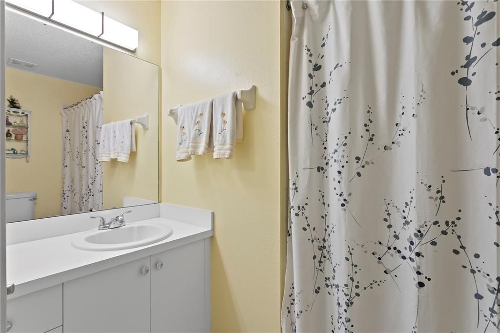 For Sale: $399,900 (3 beds, 2 baths, 1773 Square Feet)