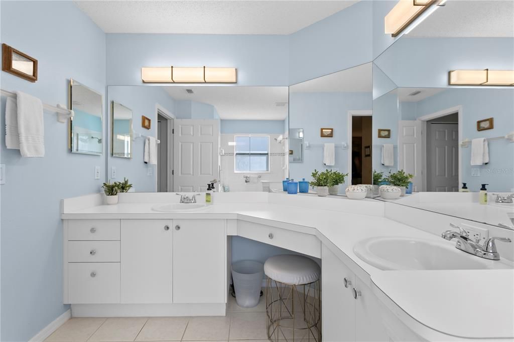 For Sale: $399,900 (3 beds, 2 baths, 1773 Square Feet)