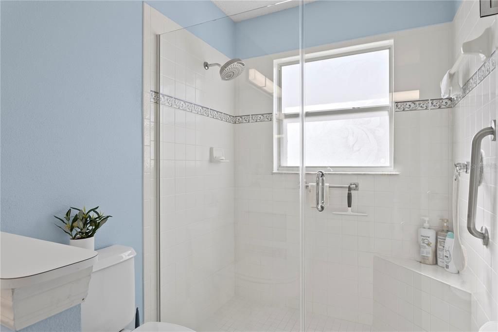 For Sale: $399,900 (3 beds, 2 baths, 1773 Square Feet)