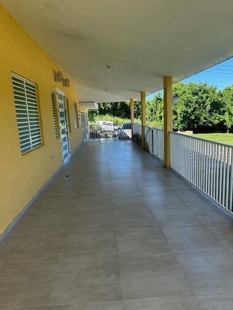 For Sale: $575,000 (4 beds, 2 baths, 1825 Square Feet)