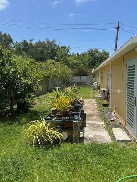 For Sale: $575,000 (4 beds, 2 baths, 1825 Square Feet)