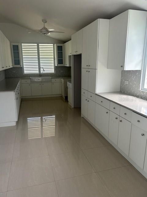 For Sale: $575,000 (4 beds, 2 baths, 1825 Square Feet)