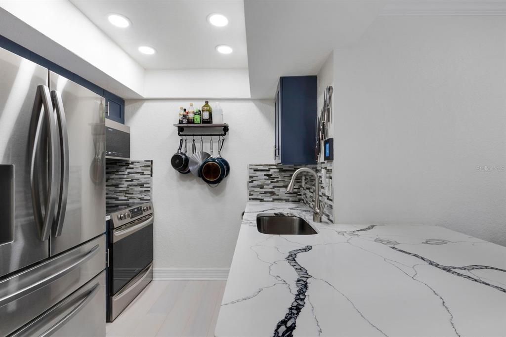 Activo con contrato: $290,000 (2 camas, 2 baños, 1114 Pies cuadrados)