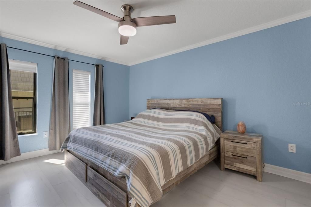 Activo con contrato: $290,000 (2 camas, 2 baños, 1114 Pies cuadrados)