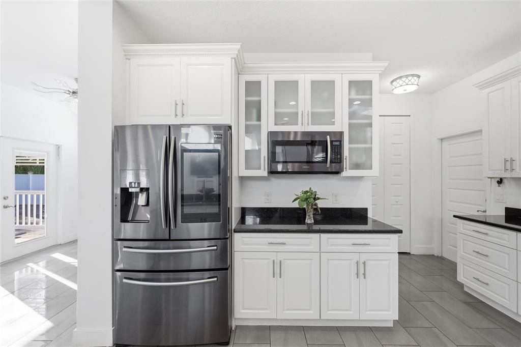 En Venta: $752,500 (5 camas, 3 baños, 3411 Pies cuadrados)