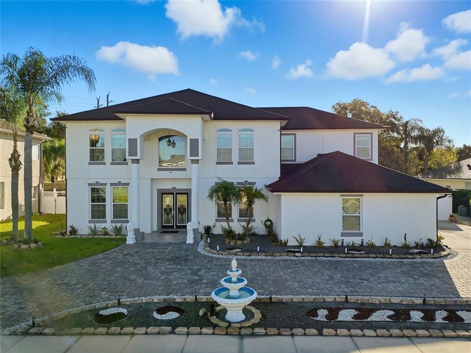 En Venta: $752,500 (5 camas, 3 baños, 3411 Pies cuadrados)