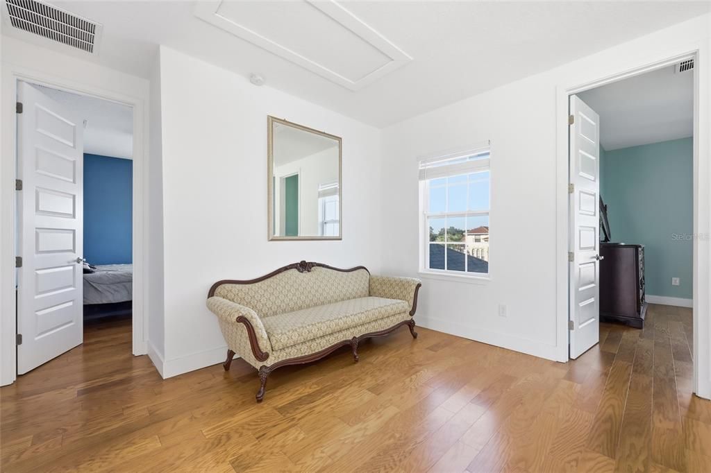 En Venta: $752,500 (5 camas, 3 baños, 3411 Pies cuadrados)