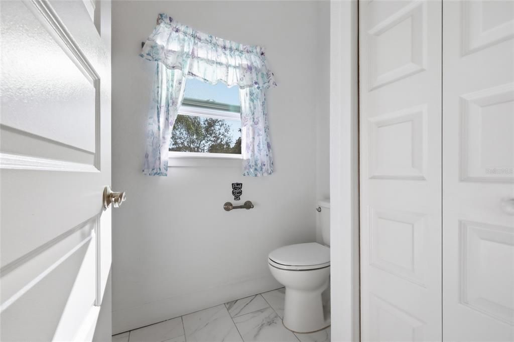 En Venta: $752,500 (5 camas, 3 baños, 3411 Pies cuadrados)