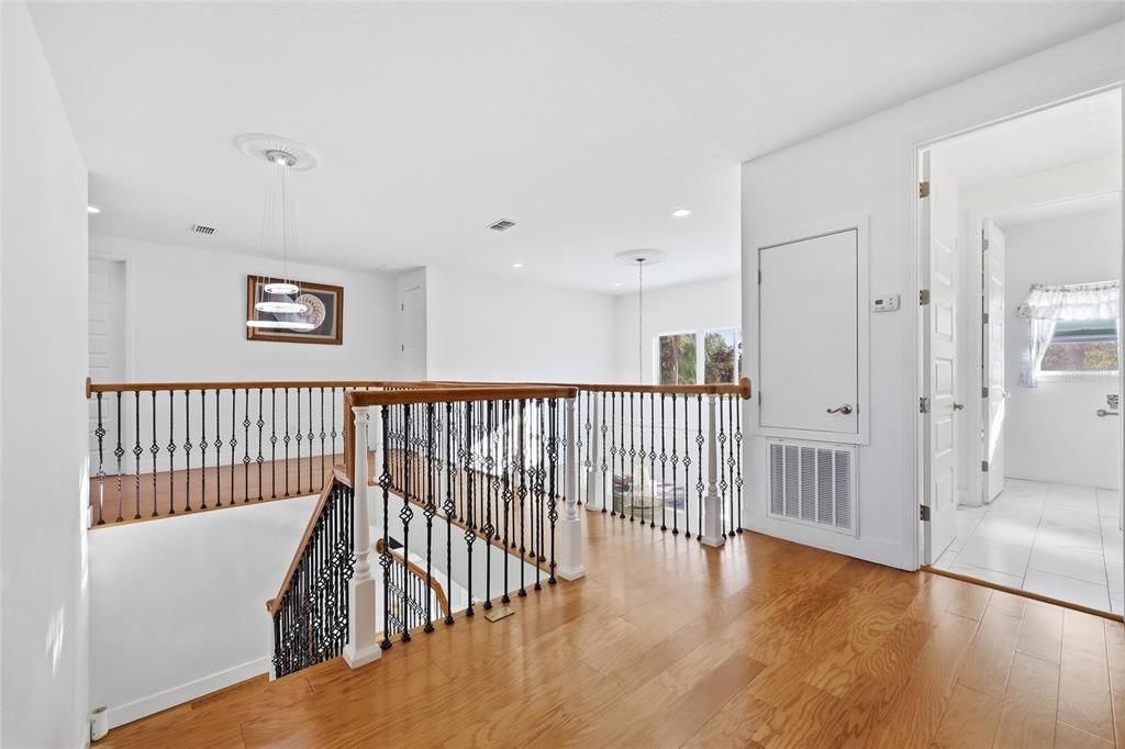 En Venta: $752,500 (5 camas, 3 baños, 3411 Pies cuadrados)