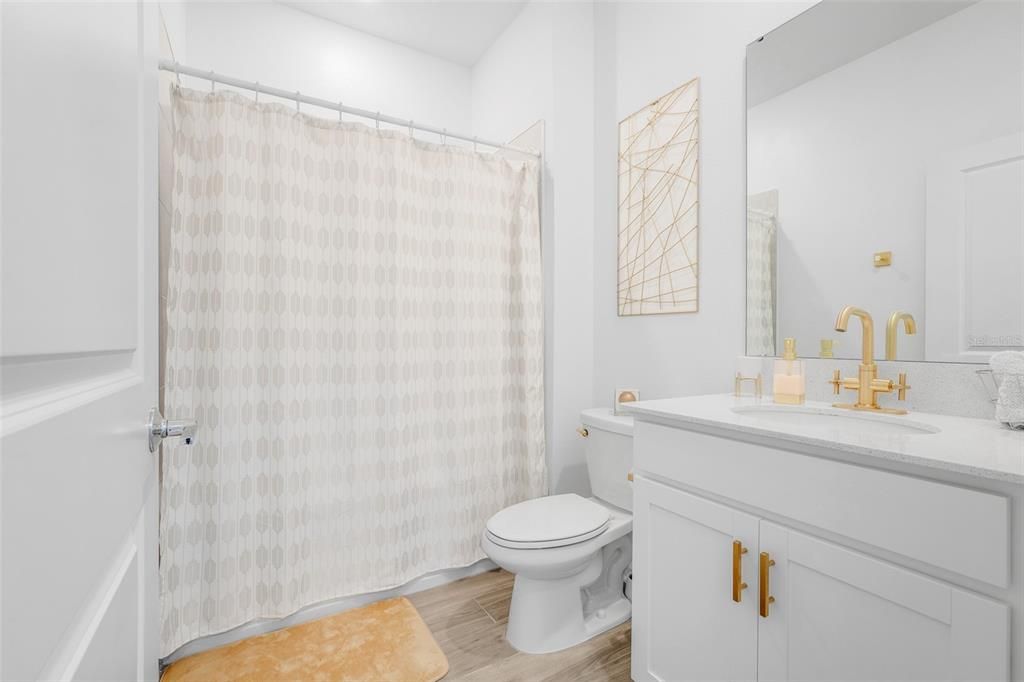 En Venta: $499,990 (5 camas, 3 baños, 3291 Pies cuadrados)