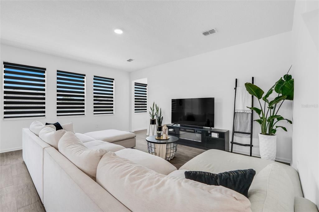 En Venta: $499,990 (5 camas, 3 baños, 3291 Pies cuadrados)