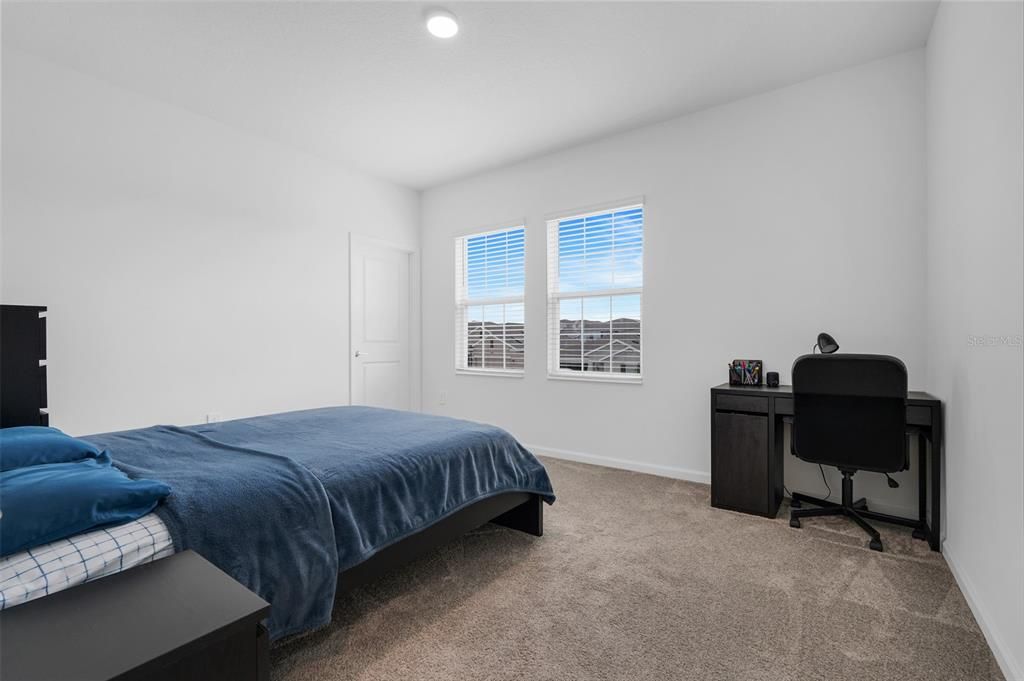 En Venta: $499,990 (5 camas, 3 baños, 3291 Pies cuadrados)