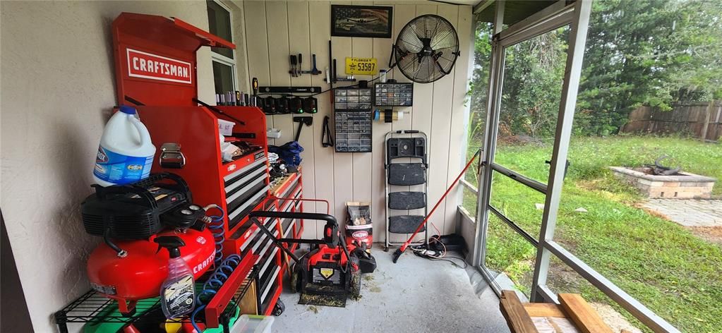 Activo con contrato: $210,000 (4 camas, 2 baños, 924 Pies cuadrados)