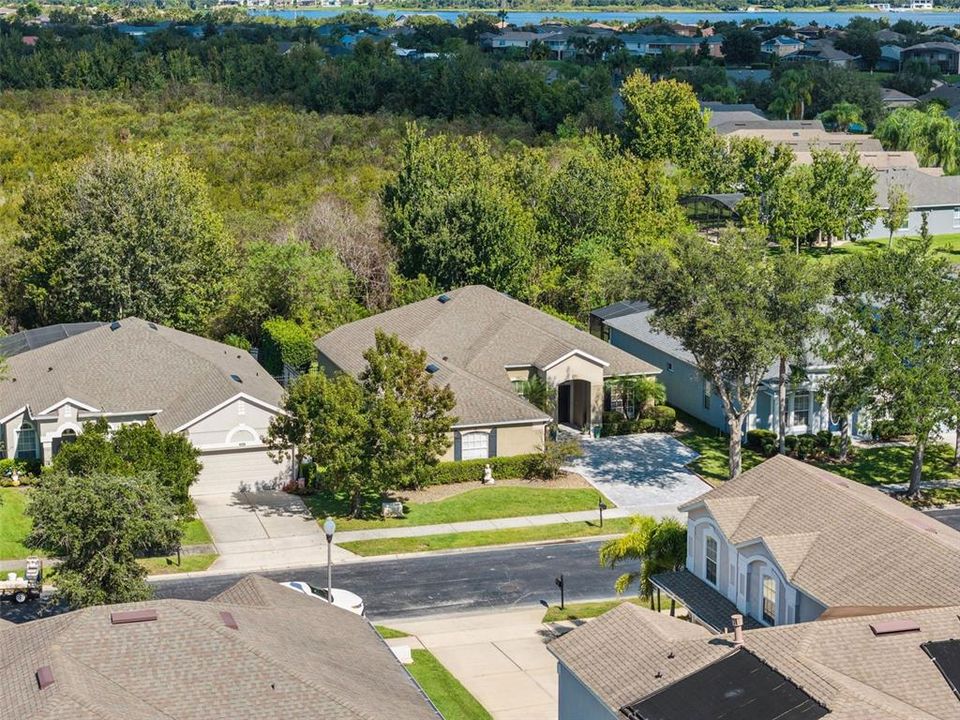 Под контрактом: $525,000 (4 спален, 2 ванн, 2141 Квадратных фут)