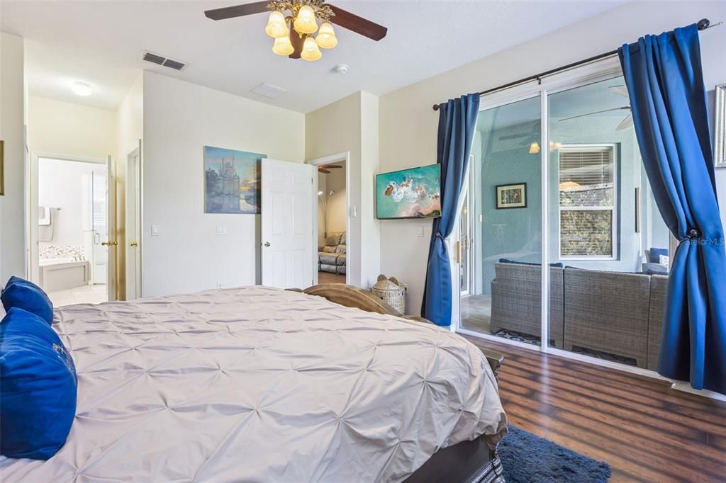 Под контрактом: $525,000 (4 спален, 2 ванн, 2141 Квадратных фут)