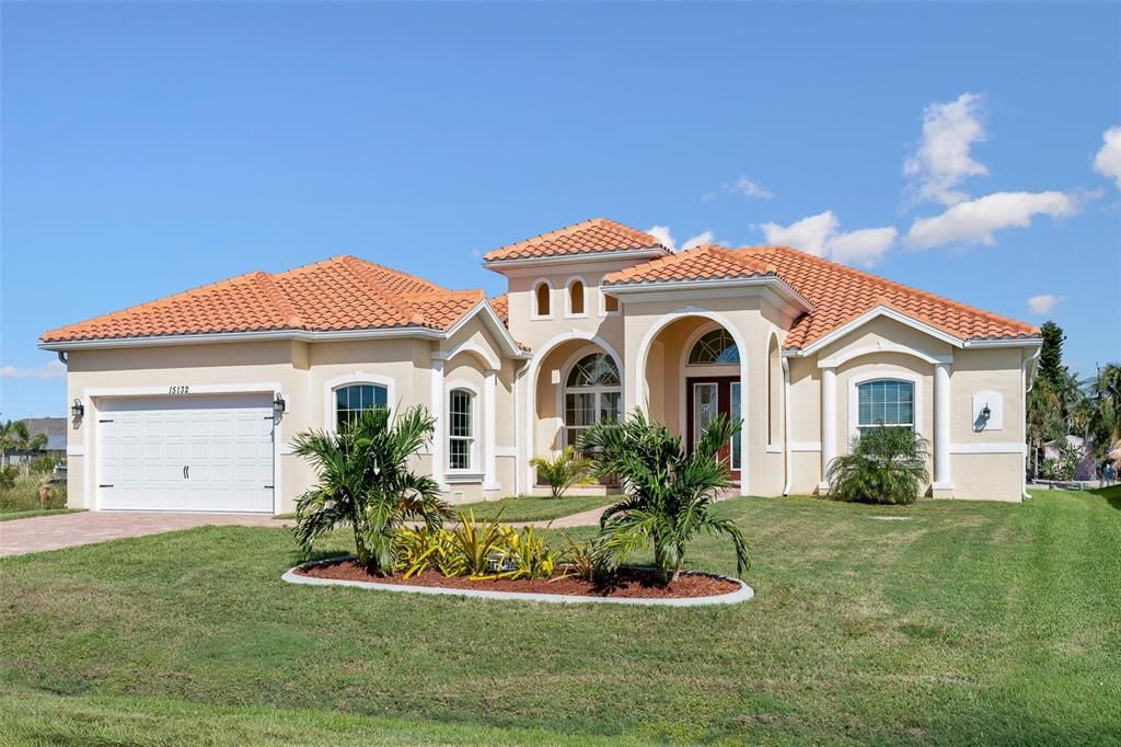 For Sale: $1,500,000 (3 beds, 2 baths, 2054 Square Feet)