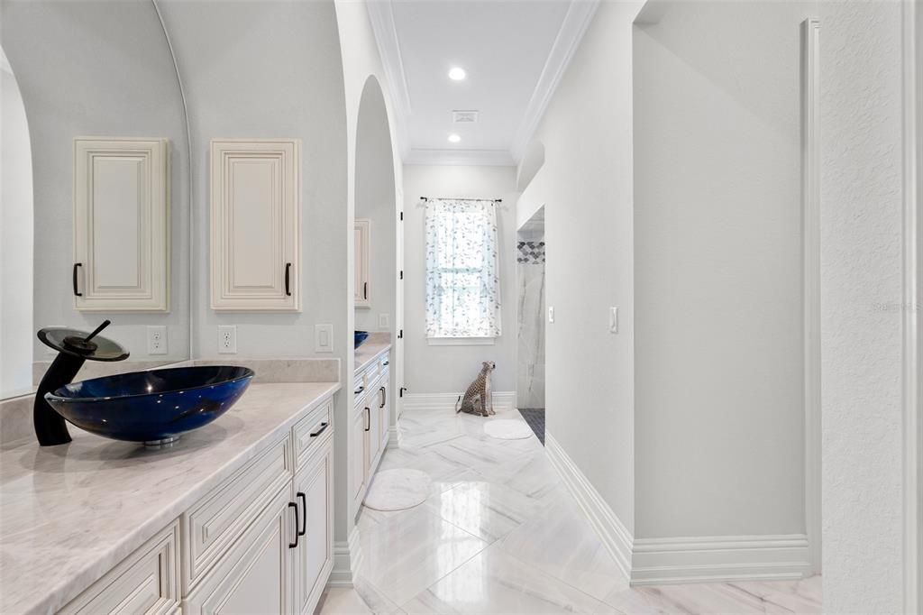 For Sale: $1,500,000 (3 beds, 2 baths, 2054 Square Feet)