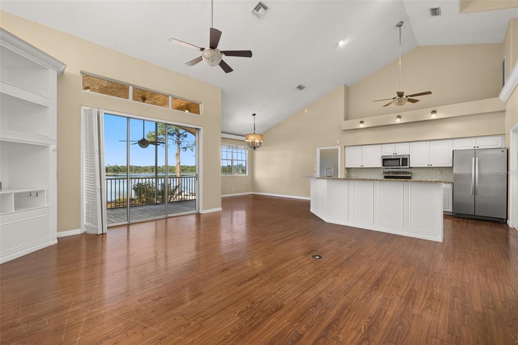 На продажу: $599,000 (5 спален, 4 ванн, 3067 Квадратных фут)