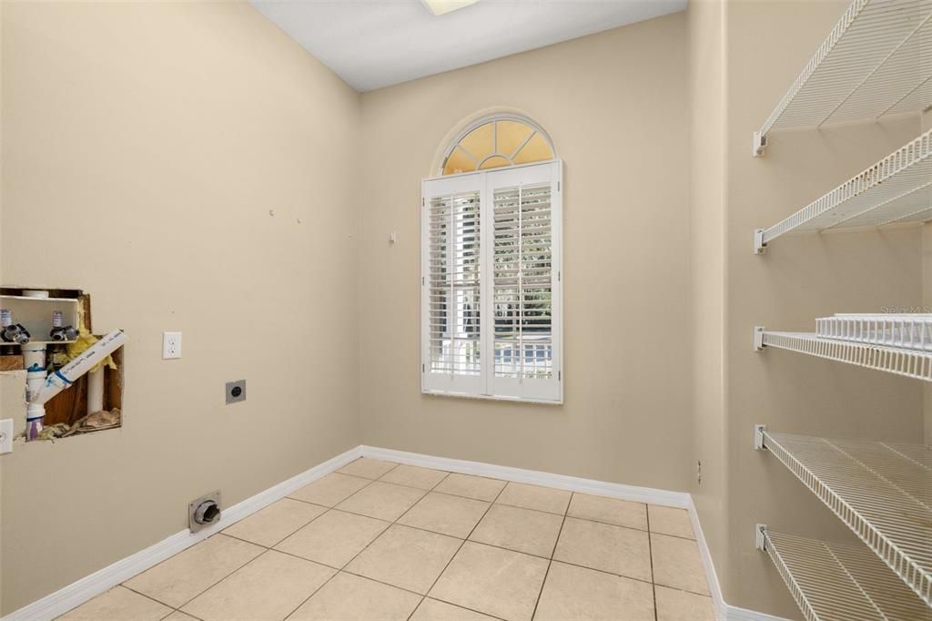 На продажу: $599,000 (5 спален, 4 ванн, 3067 Квадратных фут)