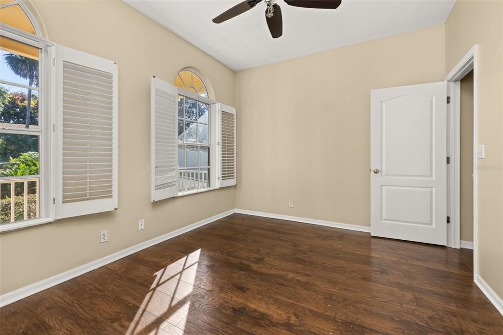 На продажу: $599,000 (5 спален, 4 ванн, 3067 Квадратных фут)