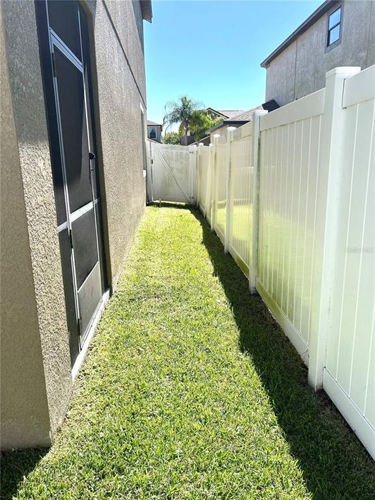 For Sale: $589,000 (5 beds, 3 baths, 3782 Square Feet)