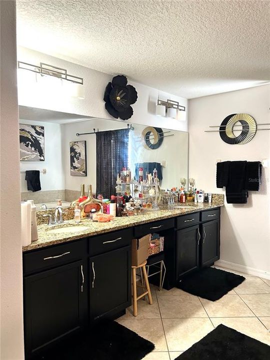 For Sale: $589,000 (5 beds, 3 baths, 3782 Square Feet)