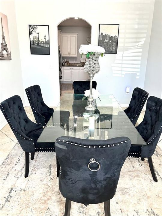 For Sale: $589,000 (5 beds, 3 baths, 3782 Square Feet)