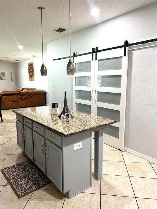 For Sale: $589,000 (5 beds, 3 baths, 3782 Square Feet)