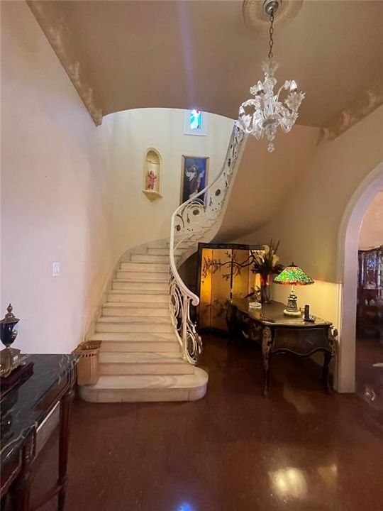 En Renta: $11,000 (4 camas, 5 baños, 3557 Pies cuadrados)