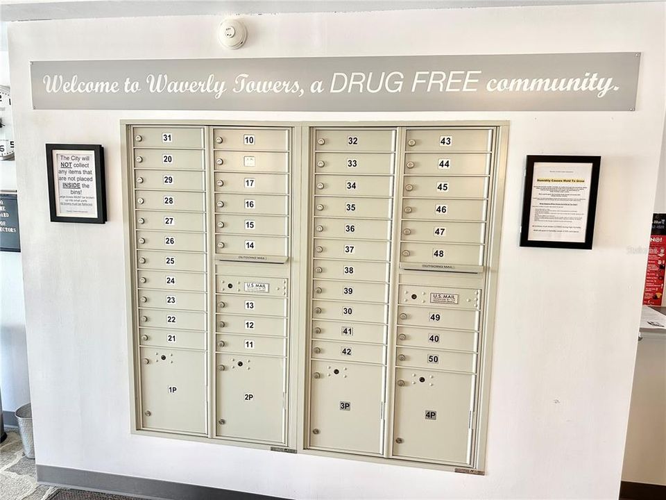 For Sale: $148,000 (1 beds, 1 baths, 628 Square Feet)